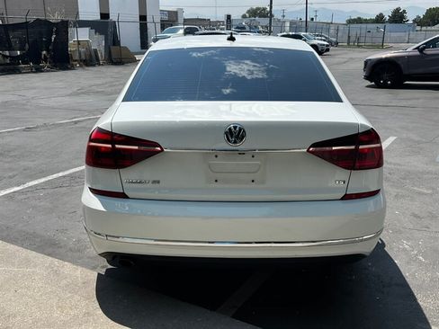 Used 2018 Volkswagen Passat 2.0T SE FWD image 6