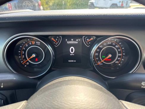 Used 2020 Jeep Gladiator Sport AWD/4WD image 34