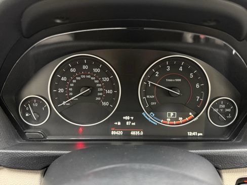 Used 2017 BMW 330i xDrive Wagon AWD/4WD image 25