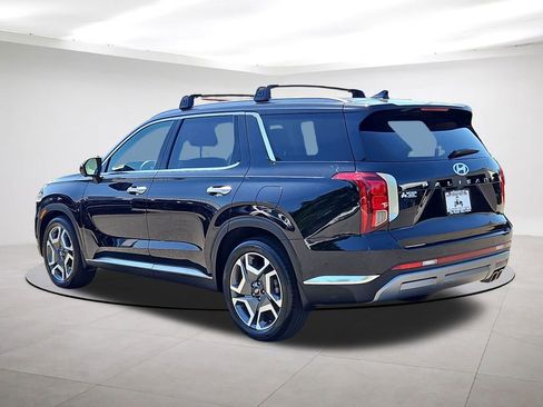 Used 2023 Hyundai Palisade Limited FWD image 5