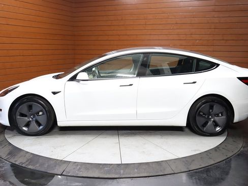 Used 2023 Tesla Model 3 Standard Range RWD image 17