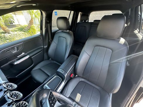 Used 2024 Mercedes-Benz GLB 250 image 36