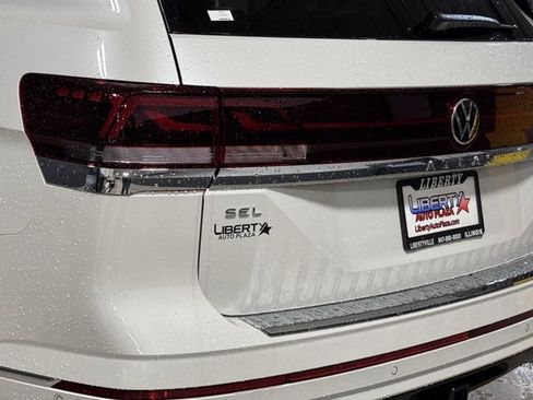 New 2026 Volkswagen Atlas SEL Premium R-Line AWD/4WD image 16
