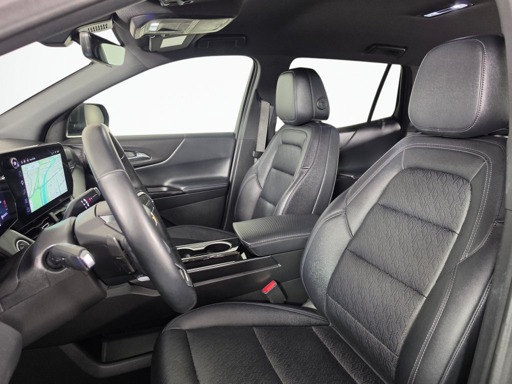 Used 2025 Chevrolet Equinox LT w/ Convenience Package II FWD image 30