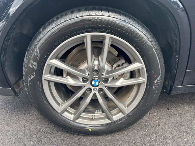 Used 2019 BMW X4 xDrive30i w/ M Sport Package 2 AWD/4WD image 32