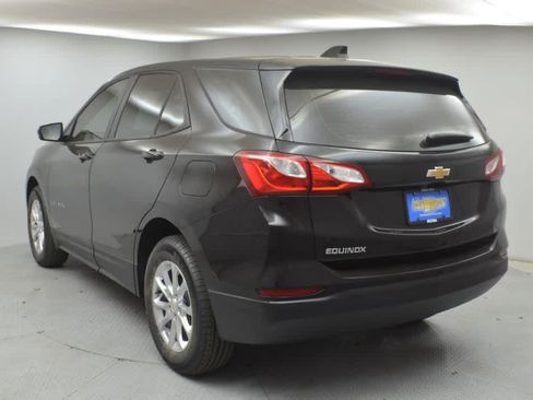 Used 2020 Chevrolet Equinox LS FWD image 9