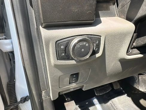 Used 2017 Ford F250 XLT w/ XLT Value Package image 29