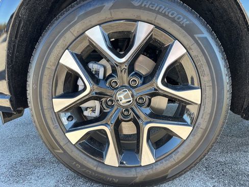 Certified 2026 Honda HR-V EX-L image 11