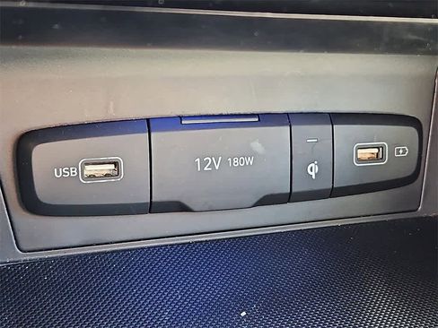 Used 2024 Hyundai Tucson Limited image 27