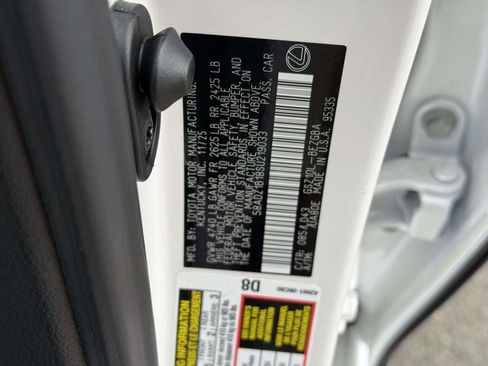 Used 2025 Lexus ES 350 Premium image 30