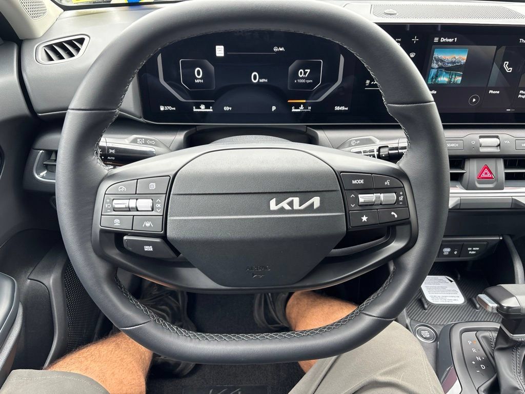 Certified 2025 Kia K4 GT-Line Turbo FWD image 24