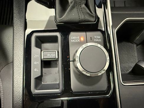 Used 2025 Toyota Tundra SR5 w/ SR5 Convenience Package AWD/4WD image 22