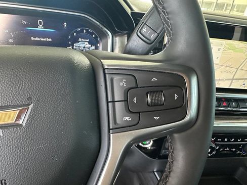 Used 2025 Chevrolet Silverado 2500 LTZ w/ LTZ Convenience Package AWD/4WD image 23