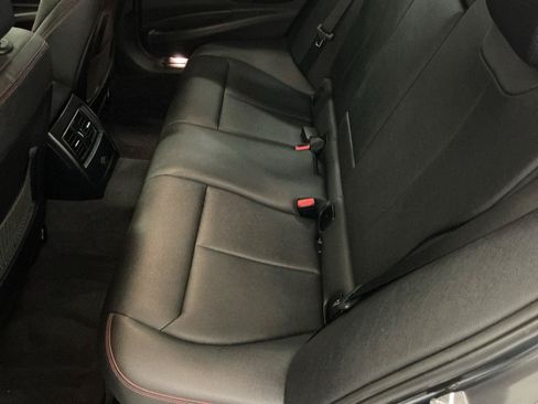 Used 2018 BMW 330i xDrive Sedan w/ Convenience Package AWD/4WD image 11