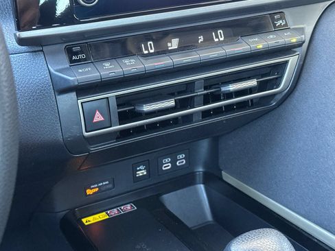 Used 2025 Toyota Camry LE w/ Convenience Package FWD image 19