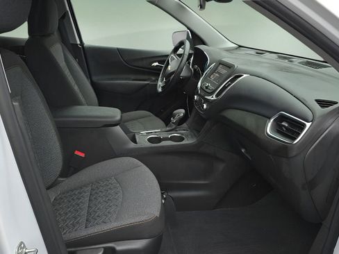 Used 2024 Chevrolet Equinox LT image 7
