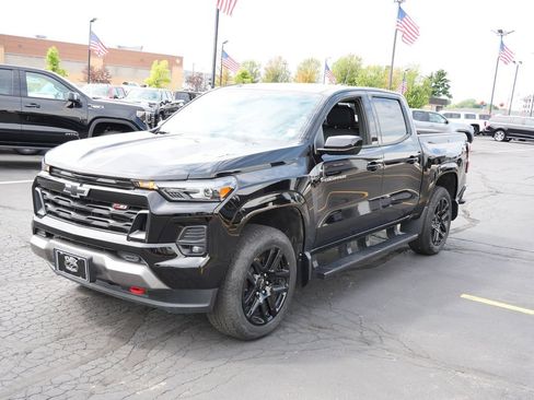 Used 2025 Chevrolet Colorado Z71 w/ Z71 Convenience Package 2 AWD/4WD image 5