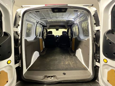 Used 2022 Ford Transit Connect XL image 33