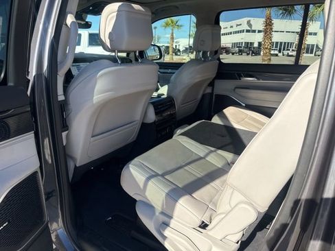 Used 2024 Jeep Wagoneer 2WD w/ Premium Group I image 8