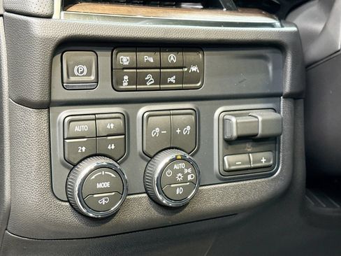 New 2026 Chevrolet Tahoe High Country AWD/4WD image 11