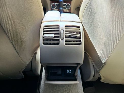 Used 2011 Mercedes-Benz C 300 Sedan image 38