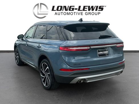 Certified 2024 Lincoln Corsair Reserve FWD image 4