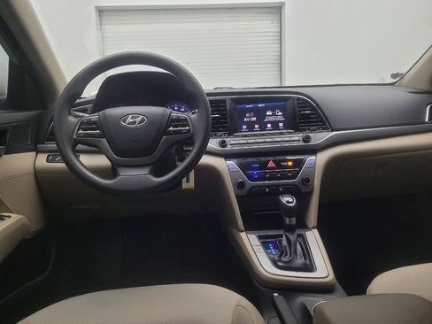Used 2018 Hyundai Elantra SEL FWD image 22