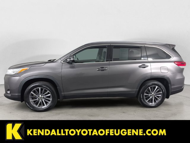 Used 2019 Toyota Highlander XLE AWD/4WD image 8