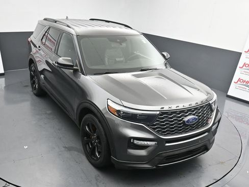 Used 2020 Ford Explorer ST w/ ST Street Pack image 10