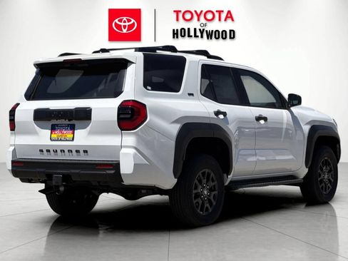 New 2026 Toyota 4Runner SR5 AWD/4WD image 4