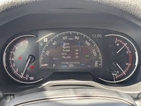 Used 2025 Toyota RAV4 XLE w/ Convenience Package image 11