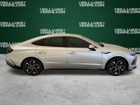 Used 2024 Hyundai Sonata SEL FWD image 4