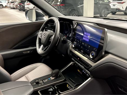 New 2026 Lexus TX 350 AWD image 32