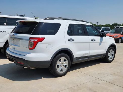 Used 2013 Ford Explorer FWD w/ Class III Trailer Tow Pkg image 2