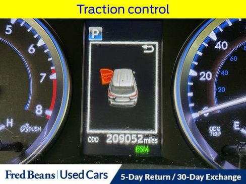 Used 2018 Toyota Highlander XLE image 16