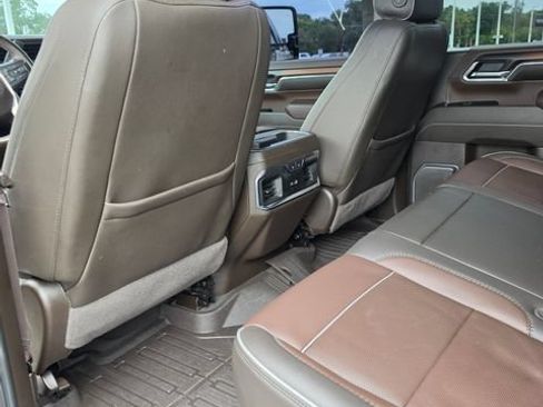 Used 2024 GMC Sierra 2500 Denali w/ Denali Reserve Package AWD/4WD image 21