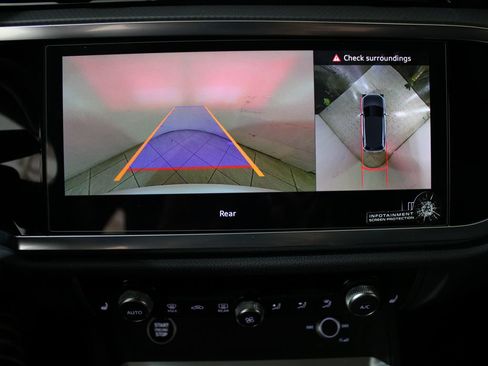 Used 2024 Audi Q3 2.0T Premium Plus image 4