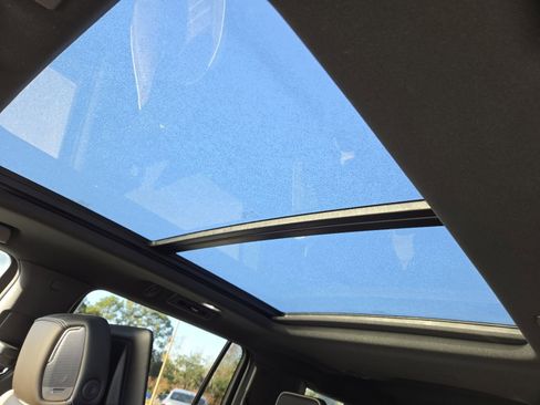 Used 2025 GMC Yukon XL Denali Ultimate image 3