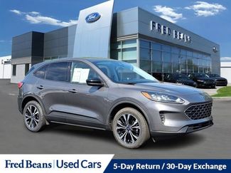 Certified 2022 Ford Escape SE w/ SE Sport Appearance Package image 1