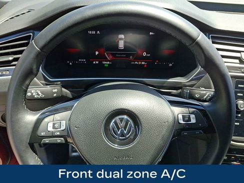 Used 2024 Volkswagen Tiguan SE R-Line AWD/4WD image 4