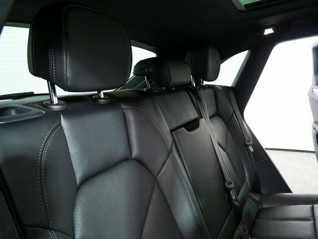 Certified 2026 Porsche Macan AWD/4WD image 23