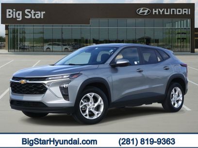 Used 2025 Chevrolet Trax LS w/ LS Convenience Package