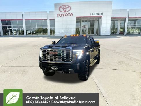 Used 2024 GMC Sierra 2500 Denali w/ Denali Reserve Package image 4