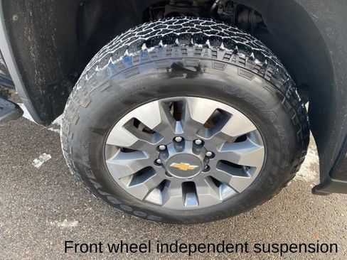 Used 2024 Chevrolet Silverado 2500 Custom w/ Custom Value Package image 31