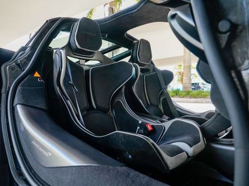 Used 2021 McLaren 765LT image 81