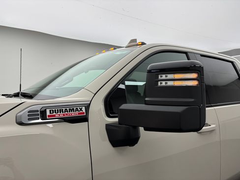 New 2026 GMC Sierra 2500 AT4 w/ AT4 Premium Plus Package AWD/4WD image 18