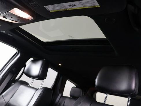 Used 2020 Jeep Grand Cherokee Altitude image 18