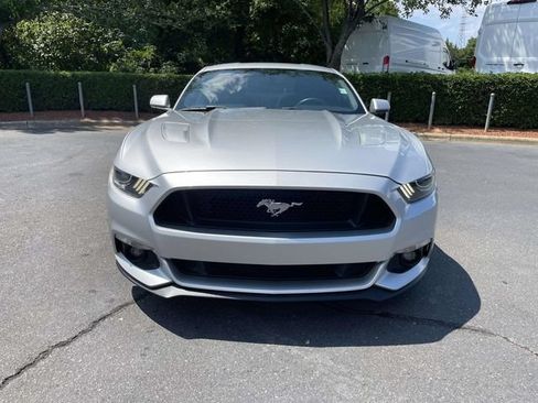 Used 2015 Ford Mustang GT RWD image 2