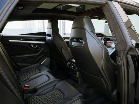 Used 2019 Lamborghini Urus AWD/4WD image 30
