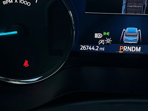 Used 2024 Ford Expedition XLT image 14